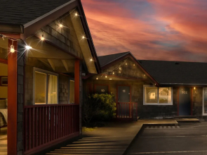 Surf & Sand Inn