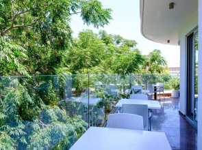 Rio Gardens - Modest 1-bdr Apt w Balcony