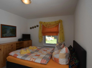 Quaint Bungalow in Stove near the Beach