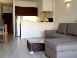 Magnific Studio With a Cozy Garden 5 Minutes to the Beach