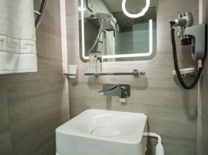 Z Executive Boutique Hotel