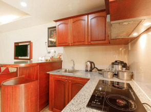 Paris Nha Trang Hotel & Apartment