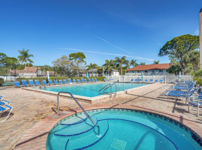 Resort-style Condo 6 Mi to Bradenton Beach!