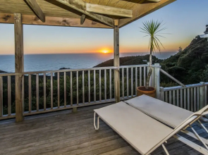 Romantic Piha
