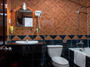 Little Brick Saigon Hotel