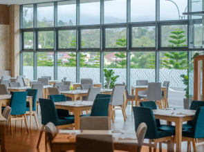 Zenith Suites Cameron