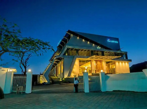 Via Lakhela Resort & Spa