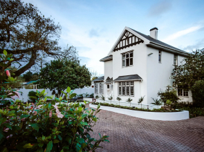 Whispering Oaks
