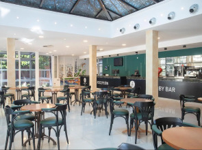 Aparthotel BCL Levante Lux