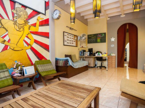 Siam Journey Guesthouse - Hostel