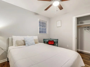 15 Mi to Dtwn Atlanta: Home w/ In-unit Laundry