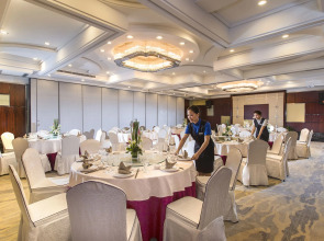 Huachen International Hotel