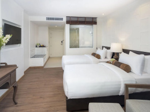 Casa Vimaya Riverside