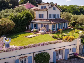 Villa Lontana in Lucca