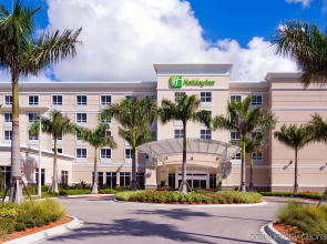 Crowne Plaza Ft. Myers Gulf Coast by IHG