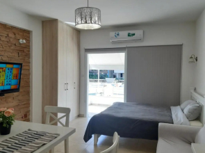 Sun sea B102 apartment by the beach