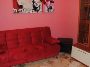 Pink House Kiara
