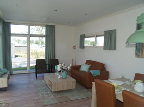 Modern chalet with a dishwasher, only 12 km. from Elburg