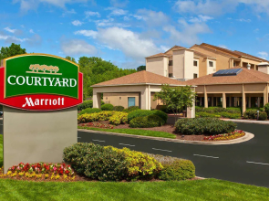 Courtyard Nashville Airport