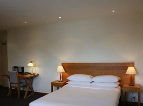 Eastern Townhouse Serviced Apartments