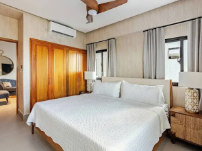 Luxurious Santo Domingo Apartment in Heart of the City, Wifi, Pool, Parking Free