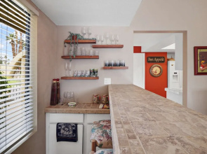 2BR 2BA Charming Cathedral City Condo With Territorial Views