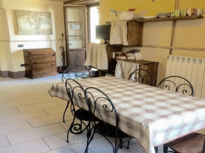 Spoleto By The Pool Whole Villa - Sleeps 24