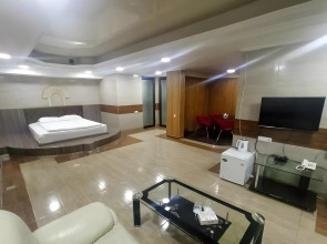 Отель Deluxe Ереван