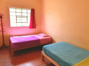 Econunay Hostels