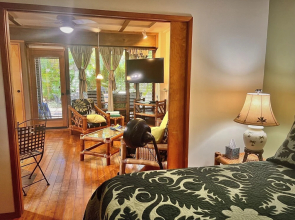 Papaya Suite