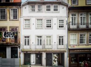 In Porto Gallery Guesthouse