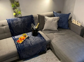 The North Wales Gathering - 9 Bedroom - EV Charging