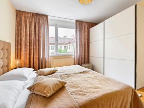 Peaceful Belvedere Apartment in Safe, Quiet & Central Location