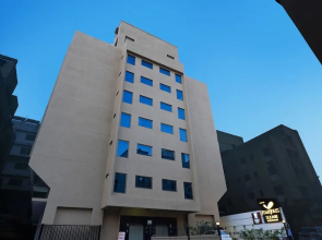 Magnus Square Business Hotel