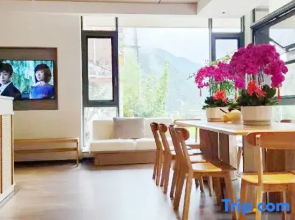 Wolong Nature Reserve Sanchuan Yue Homestay