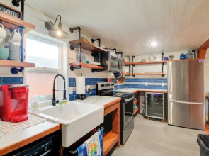 Ocean-themed Westport Home: Bike to Ocean!
