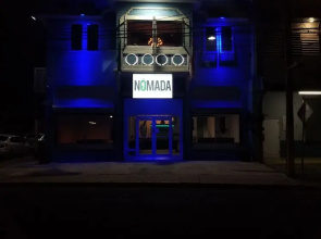 Nomada Urban Beach Hostel - Adults Only