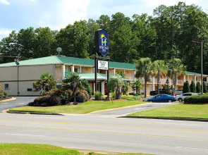 Super 8 Milledgeville
