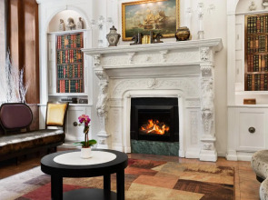 Night Hotel Broadway