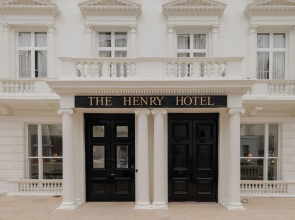 Hotel Henry VIII