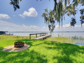 Luxe Waterfront Oasis w/ Dock - Direct Lake Access