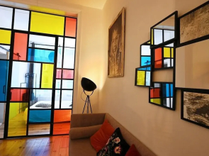 Stylish 3 Bd 3 Bath Duplex In Brussels