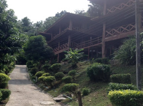 Koh Ngai Resort Trang