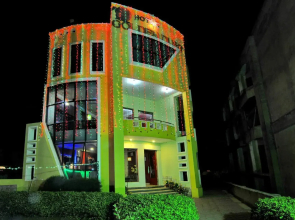 Hotel Golden Dust Puri