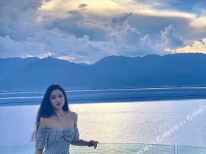 Yunzhiguo Yunduan Lakeview Holiday Hotel