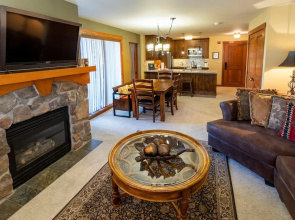 Eagle Springs East 1 & 2 Bedroom Condos