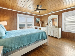 Laughin Place 7 Bedroom Home by Peace Vacations