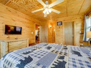 Bryson City Vacation Rental - Hot Tub & Lake Views