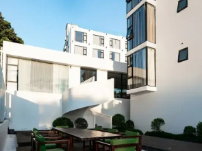 Weizhou Island White House Hotel