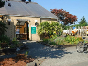 Seaside Camping Resort Cottage 9